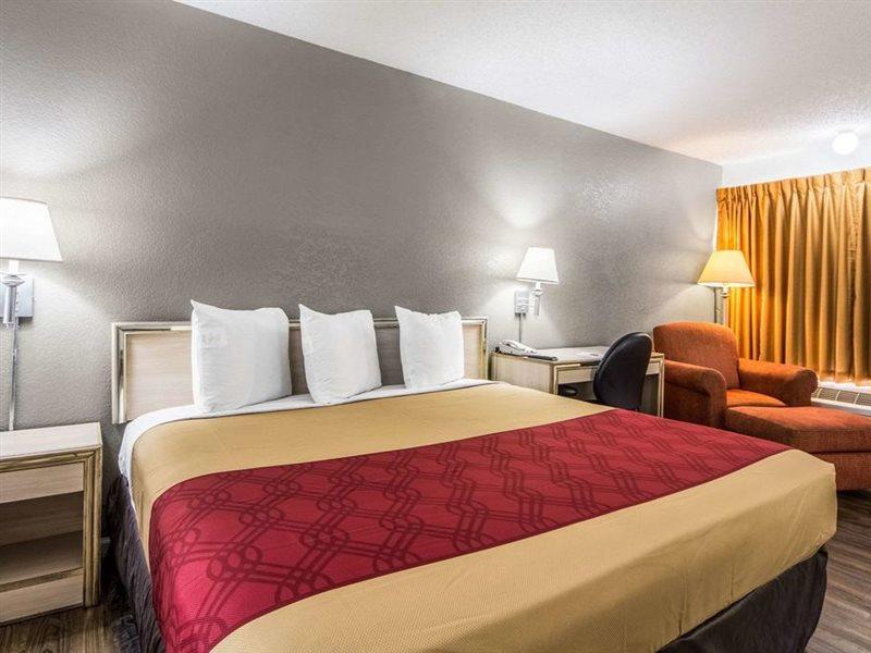 Econo Lodge Airport I-35 North Farmers Branch Luaran gambar
