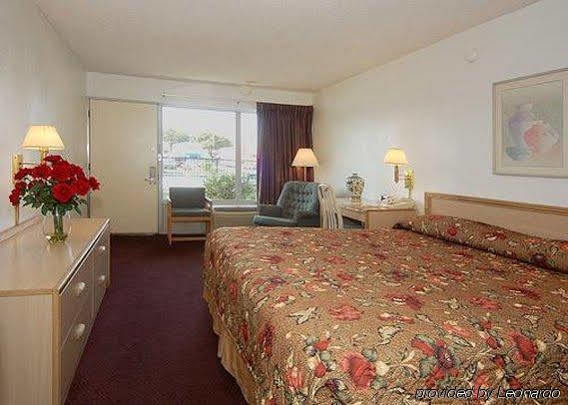 Econo Lodge Airport I-35 North Farmers Branch Luaran gambar