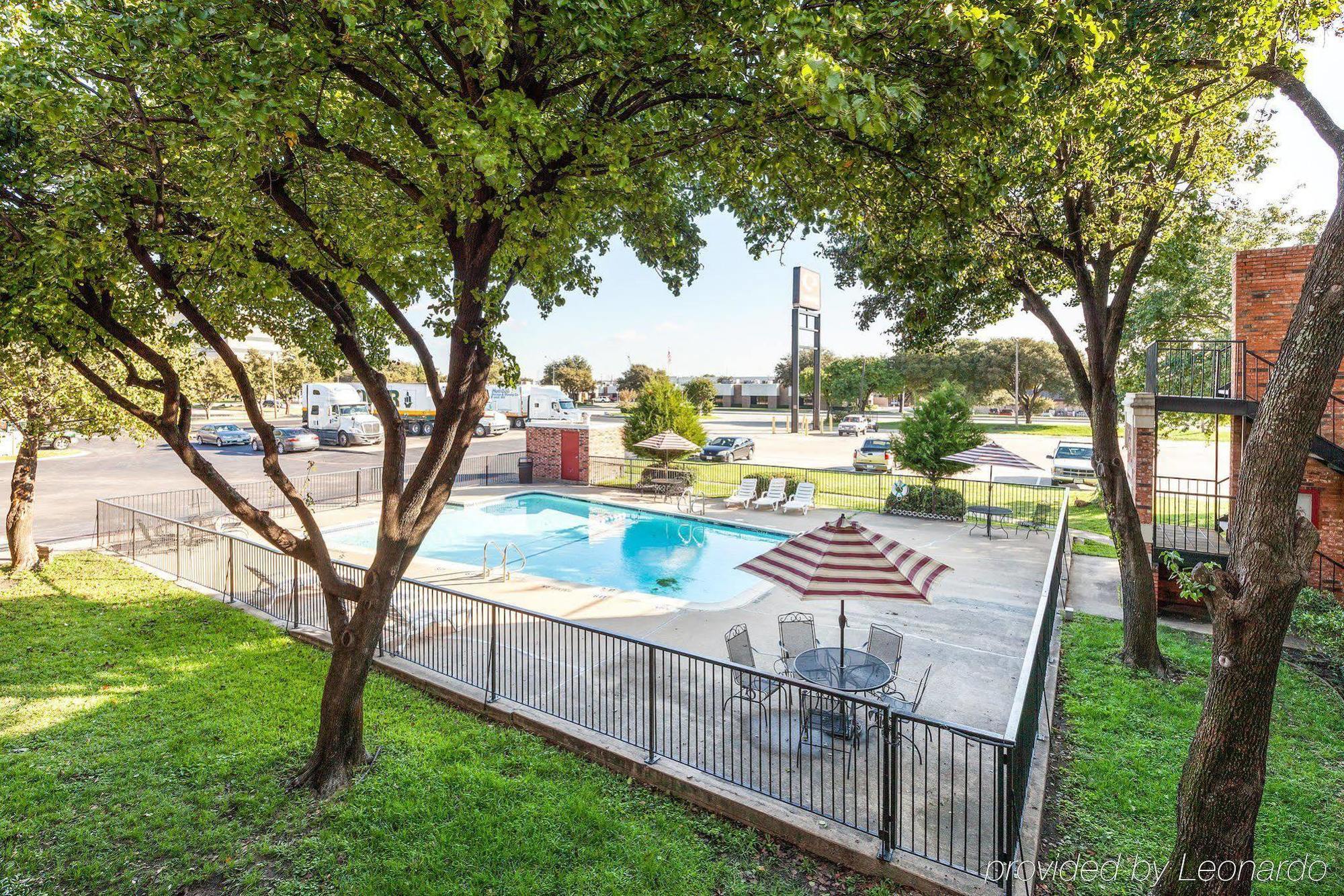 Econo Lodge Airport I-35 North Farmers Branch Luaran gambar