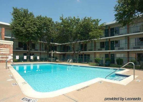 Econo Lodge Airport I-35 North Farmers Branch Luaran gambar