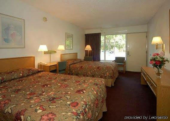 Econo Lodge Airport I-35 North Farmers Branch Luaran gambar